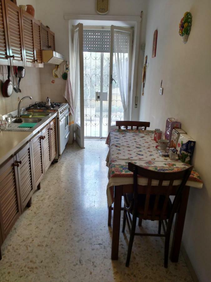 Adrian House Apartment Рим Екстериор снимка